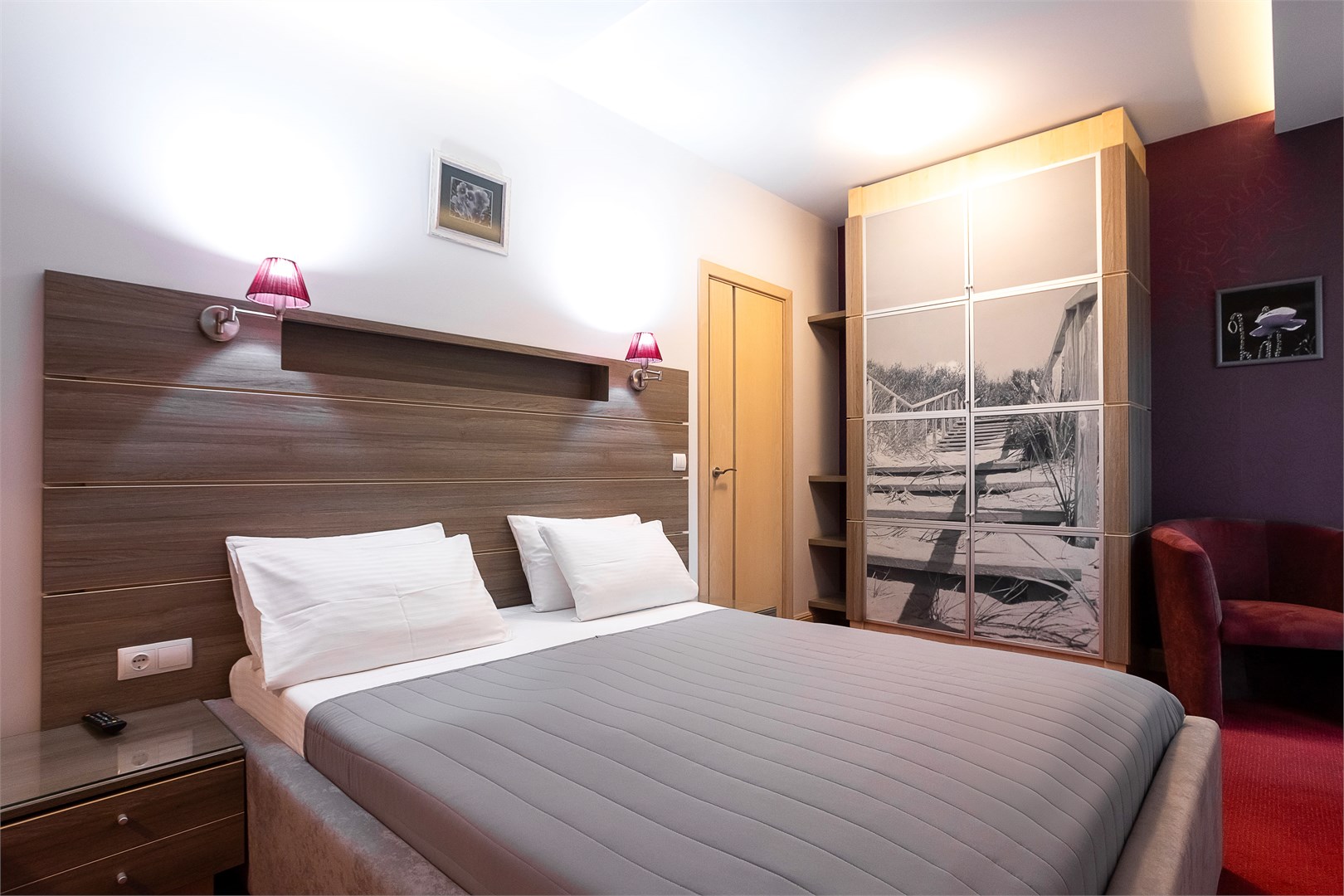 Люкс с двумя комнатами и балконом в Вилла Лана