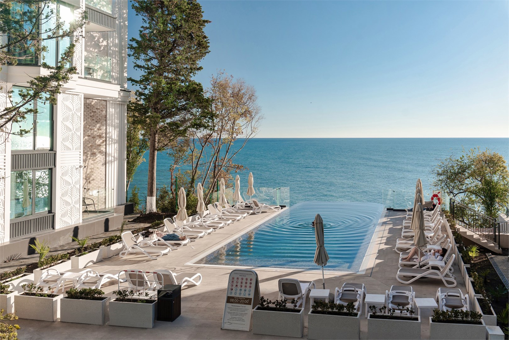 Фотография Дуплекс c видом на бассейн