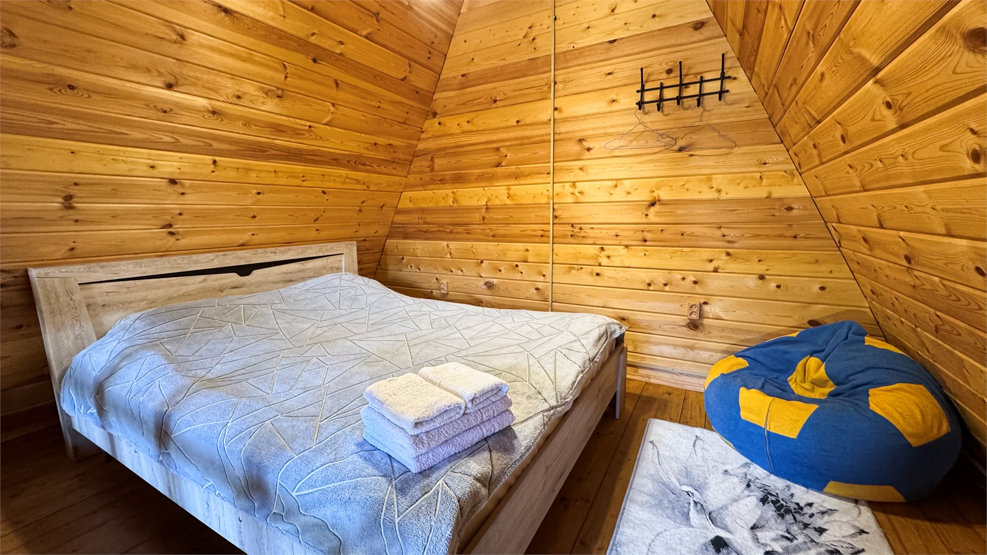 Коттедж на 12 человек в Paradise