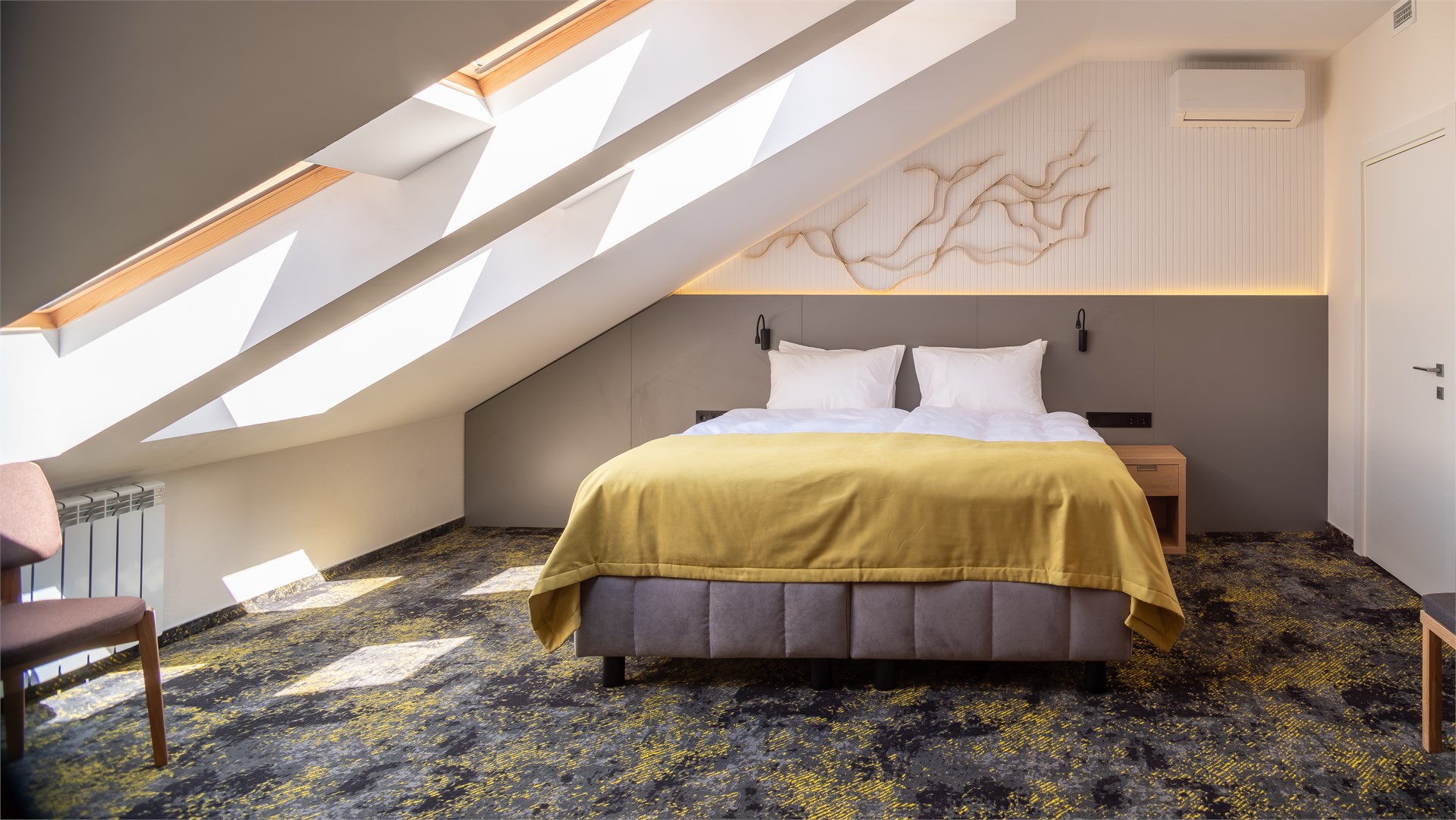 ДЕЛЮКС МАНСАРДА  2-х комнатный, фото 1