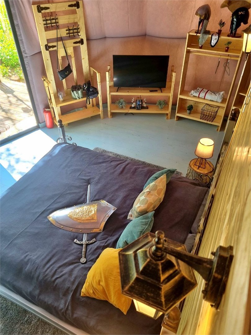 Геокупол в стиле домика Рыцаря в Фэнтези