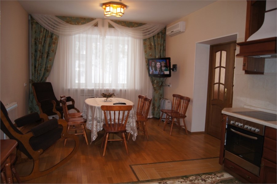 4-х комнатный 4-х местный Сюит в Восход