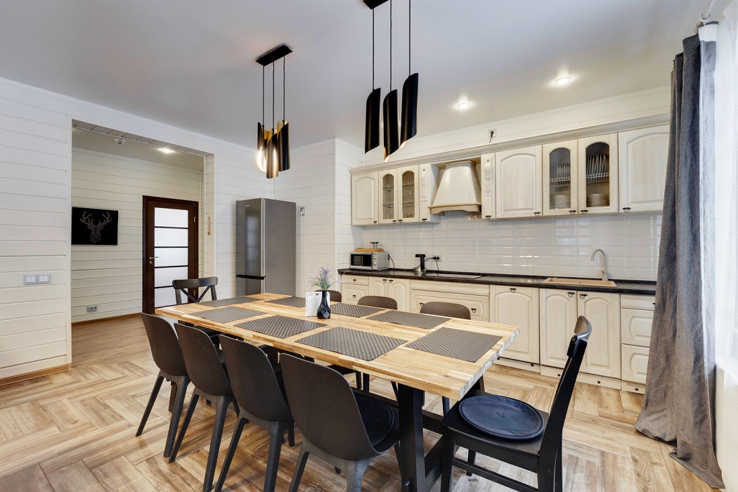 Коттедж «Королевский с сауной 24» в Царство-Королевство