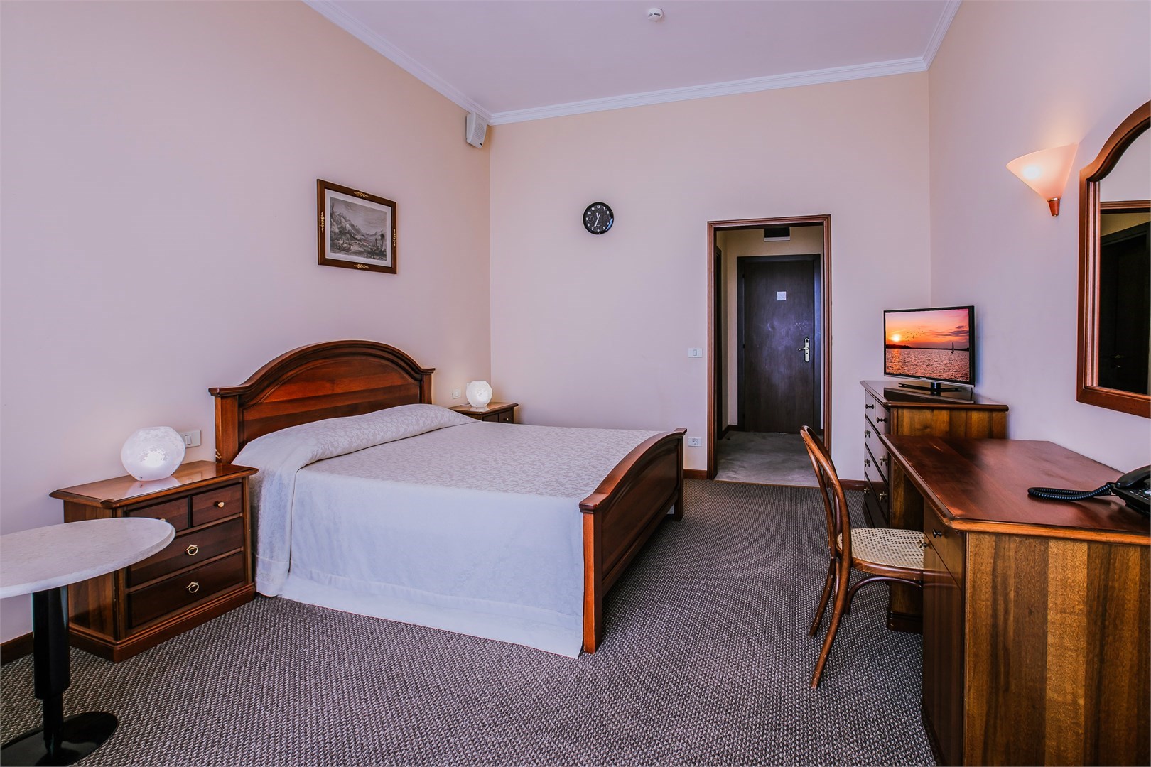 Комфорт 2-местный DBL (3 корпус) в Azimut Здоровье Зеленый Гай