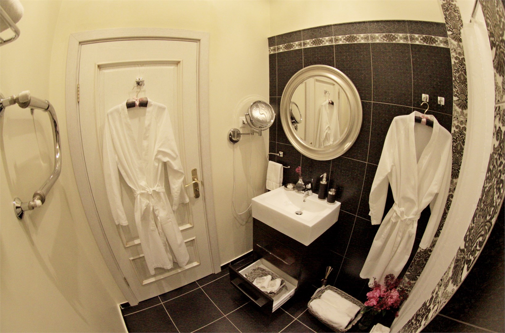 "Chocolate" Шоколад в Усадьба купца Баева