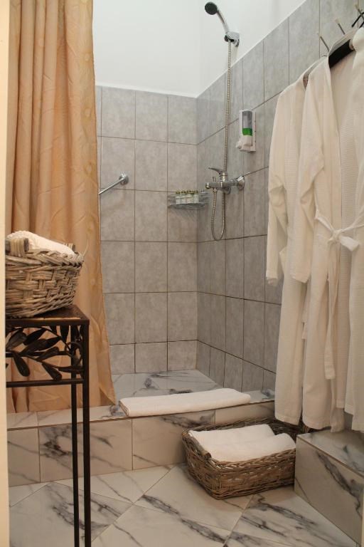 "Biscuit" Бисквит в Усадьба купца Баева