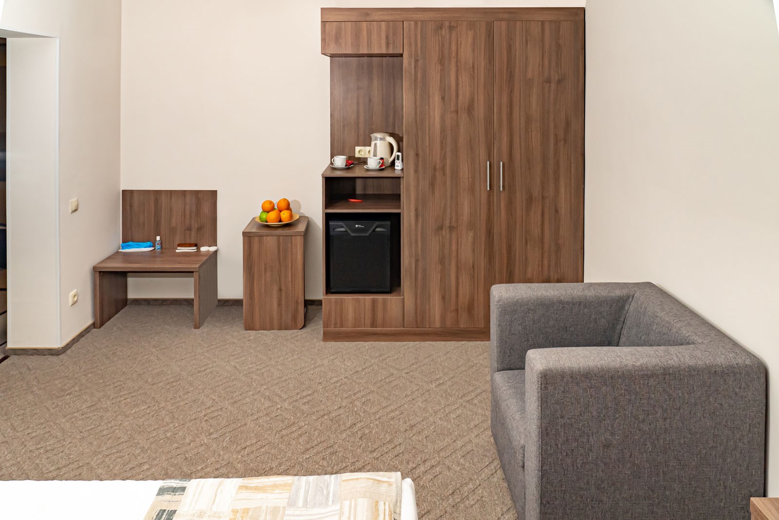 Стандарт улучшенный / Главный корпус в Десна