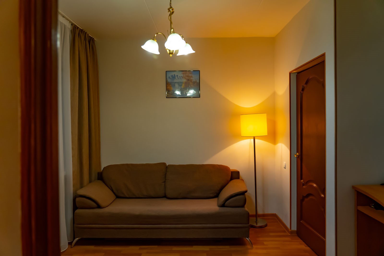 Полулюкс / Главный корпус в Десна