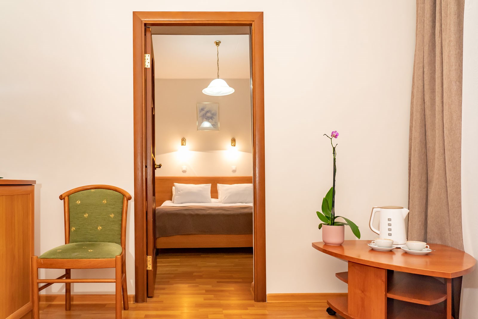 Полулюкс / Главный корпус в Десна