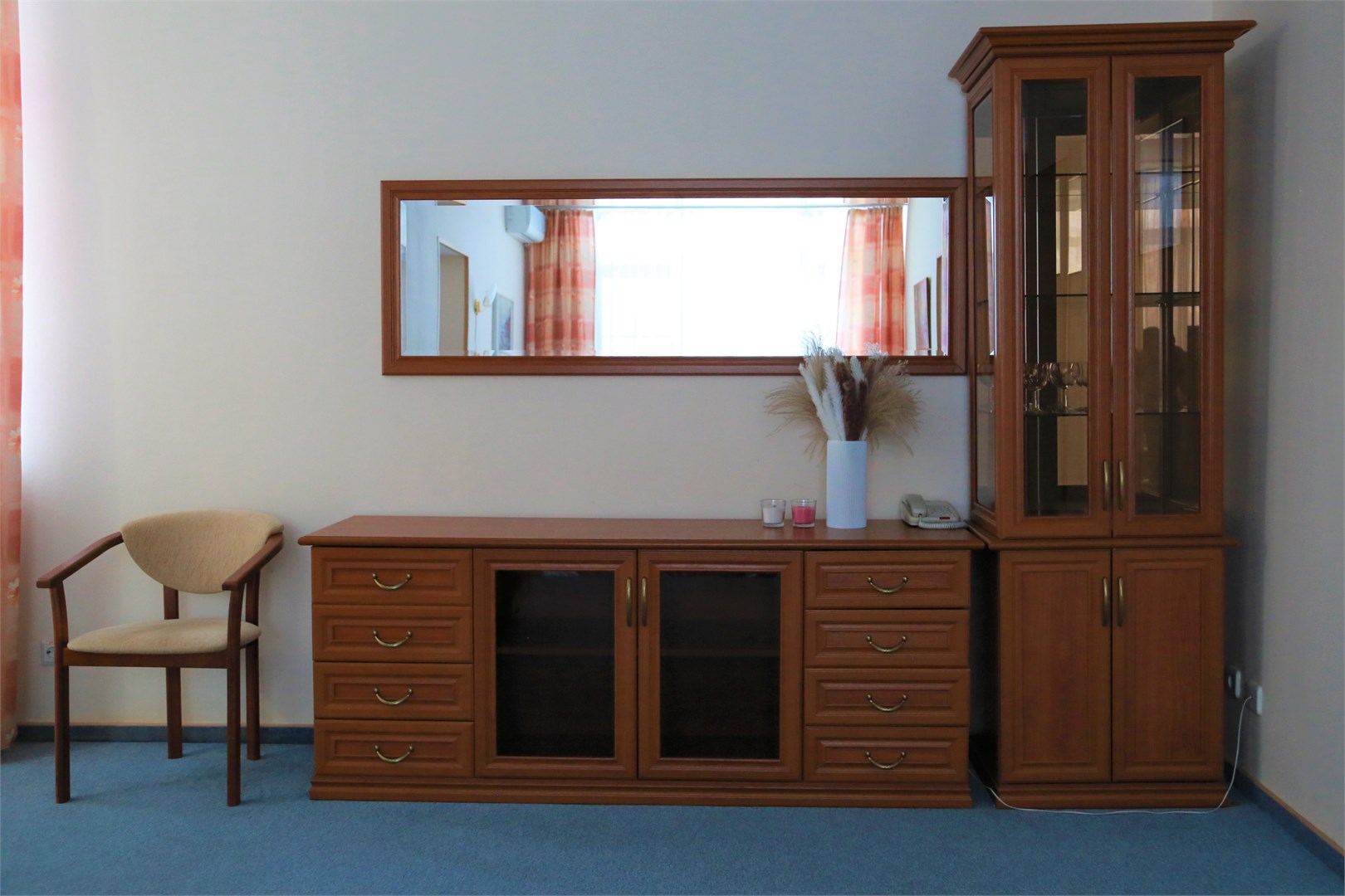 Апартамент трёхкомнатный с кухней / 2 корпус "Урал" в Десна