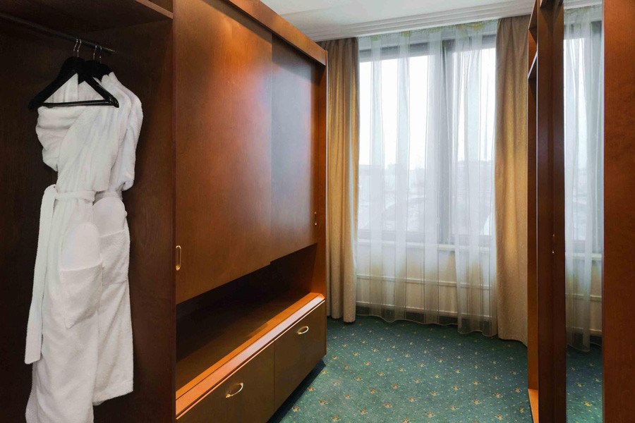 Люкс с панорамным видом в Azimut Сити Отель Олимпик Москва