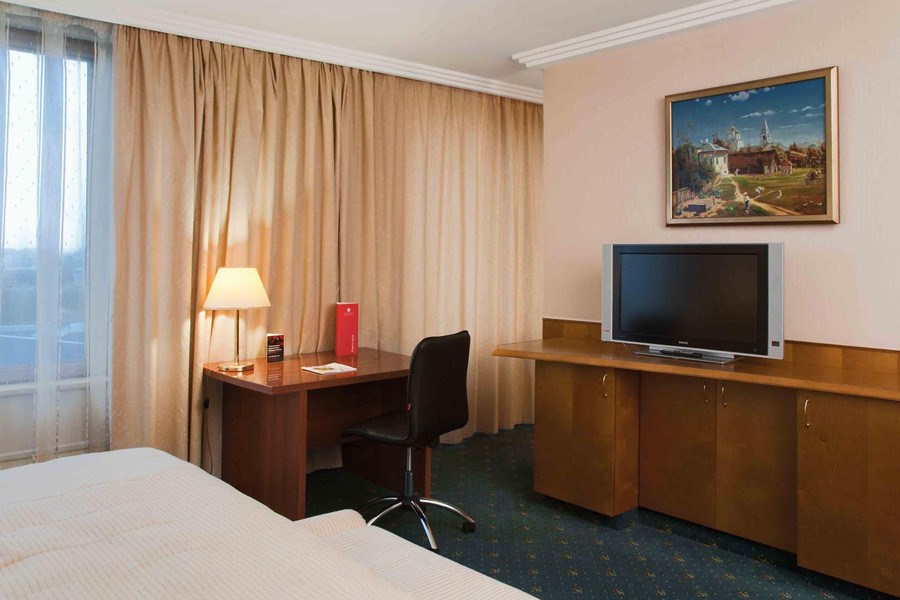 Люкс с панорамным видом в Azimut Сити Отель Олимпик Москва