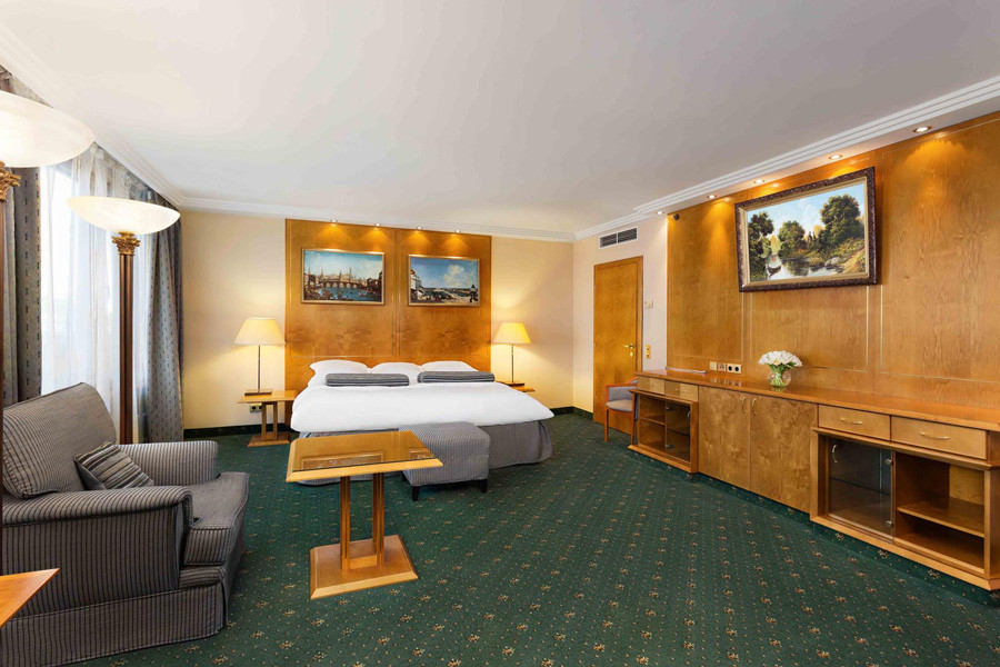 Президентский люкс в Azimut Сити Отель Олимпик Москва