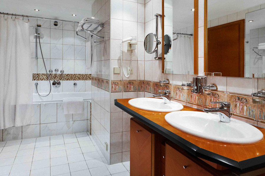 Президентский люкс в Azimut Сити Отель Олимпик Москва