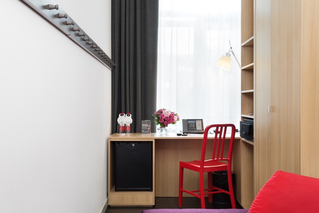 SMART Стандарт с двумя раздельными кроватями в Azimut Сити Отель Тульская Москва