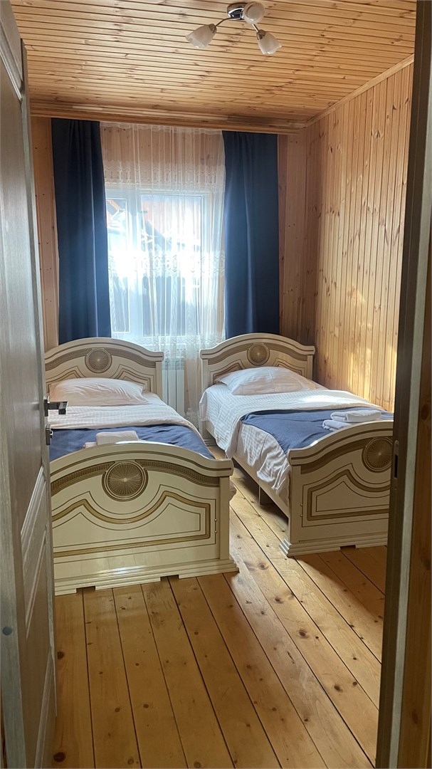 улучшенный семейный номер в Вертикаль