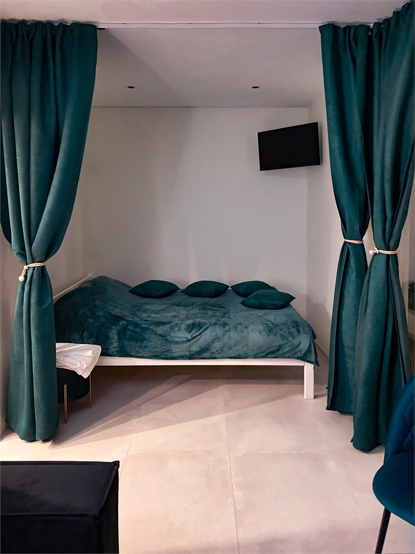 Двухместный дом на дереве с чаном (2+0) в Карелия парк