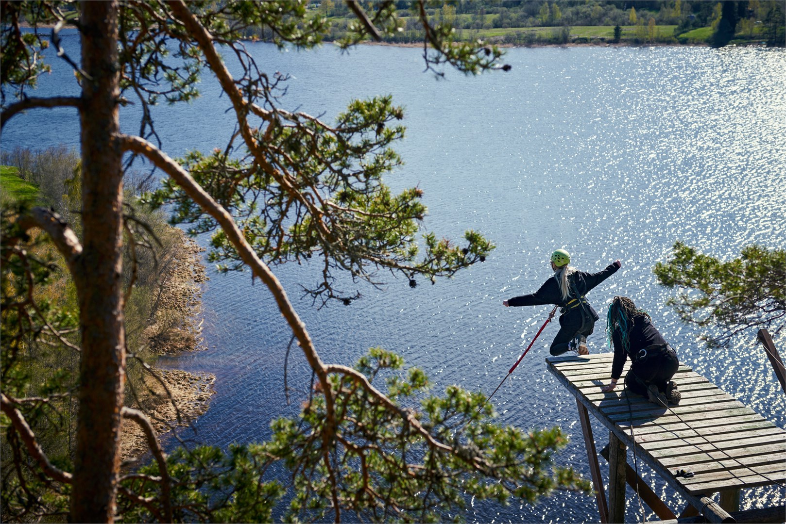 Двухместный дом на дереве с чаном (2+0) в Карелия парк
