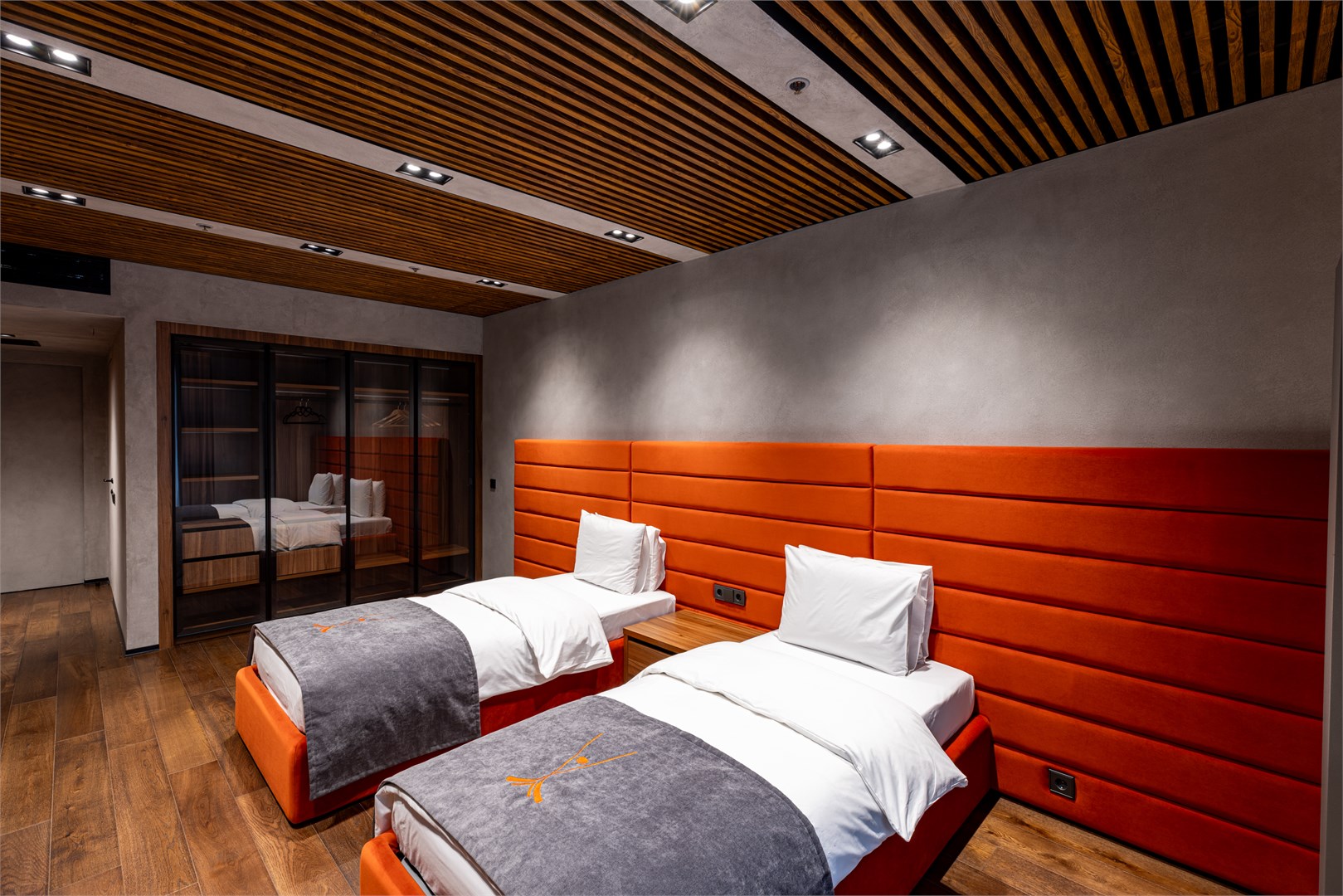 Аренда виллы с комплексом услуг в Репино-Ленинское