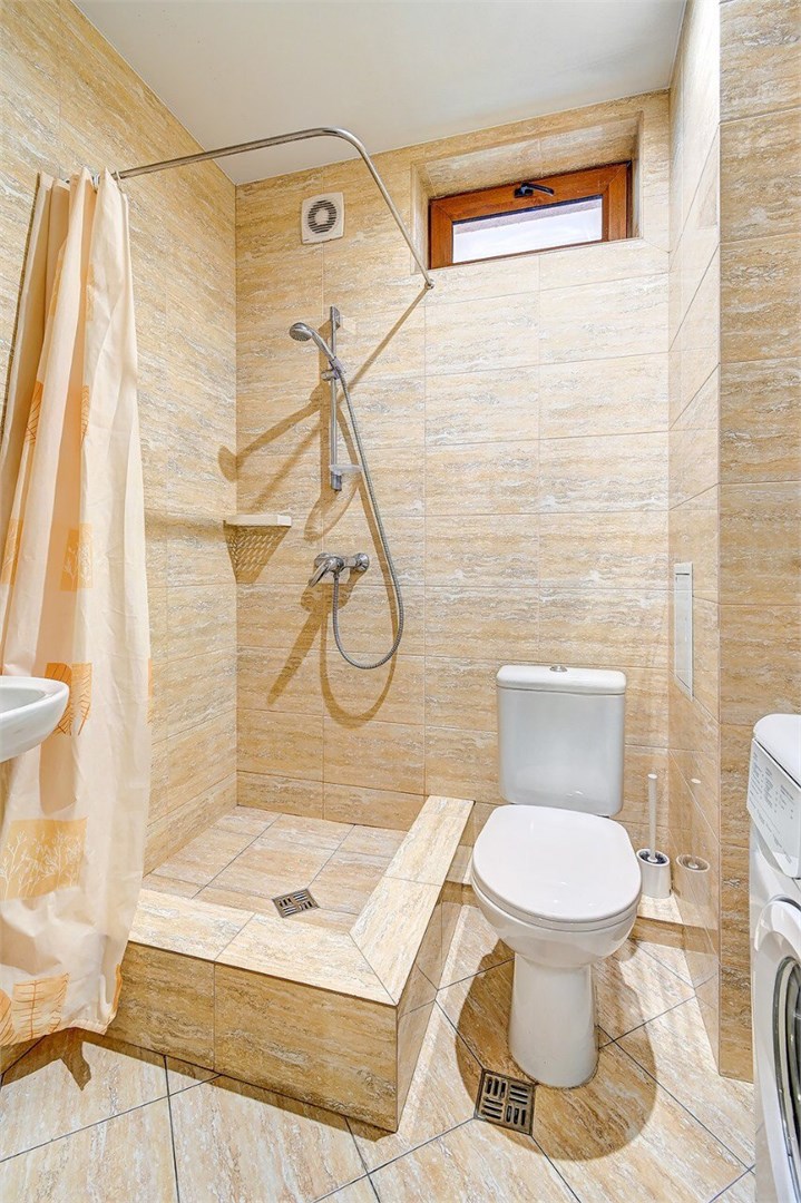 Двухместный номер с одной большой или 2 разд.кровати без балкона в Виктория