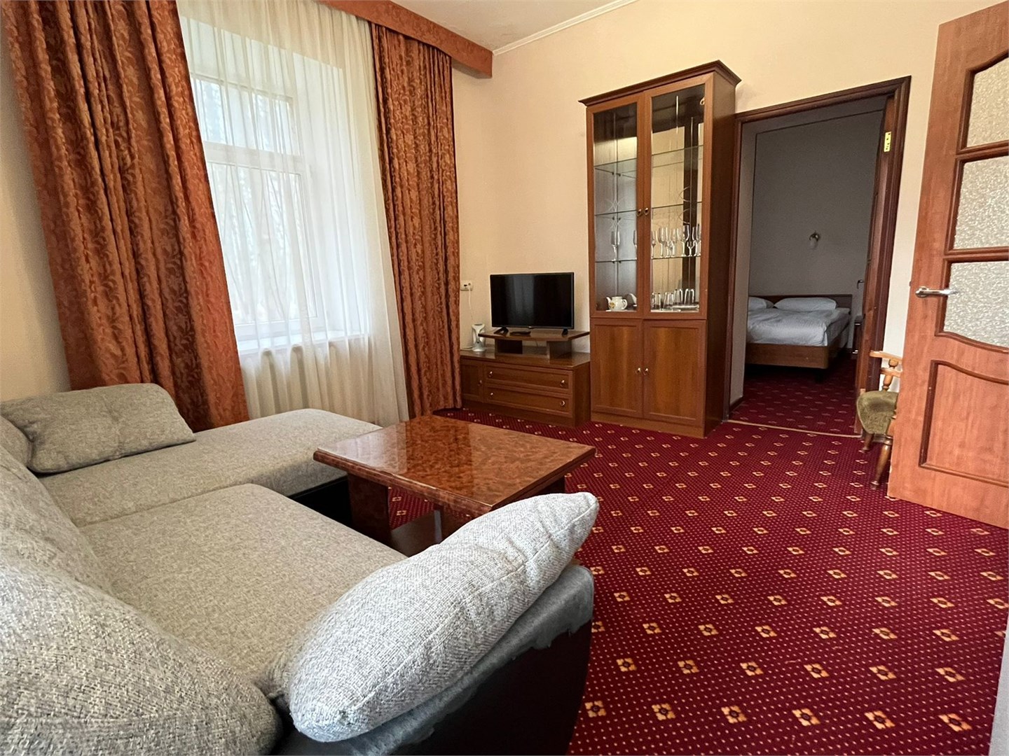 2-местный полулюкс двухкомнатный первой категории (3, 4 корп.) в Амакс Ершово Звенигород