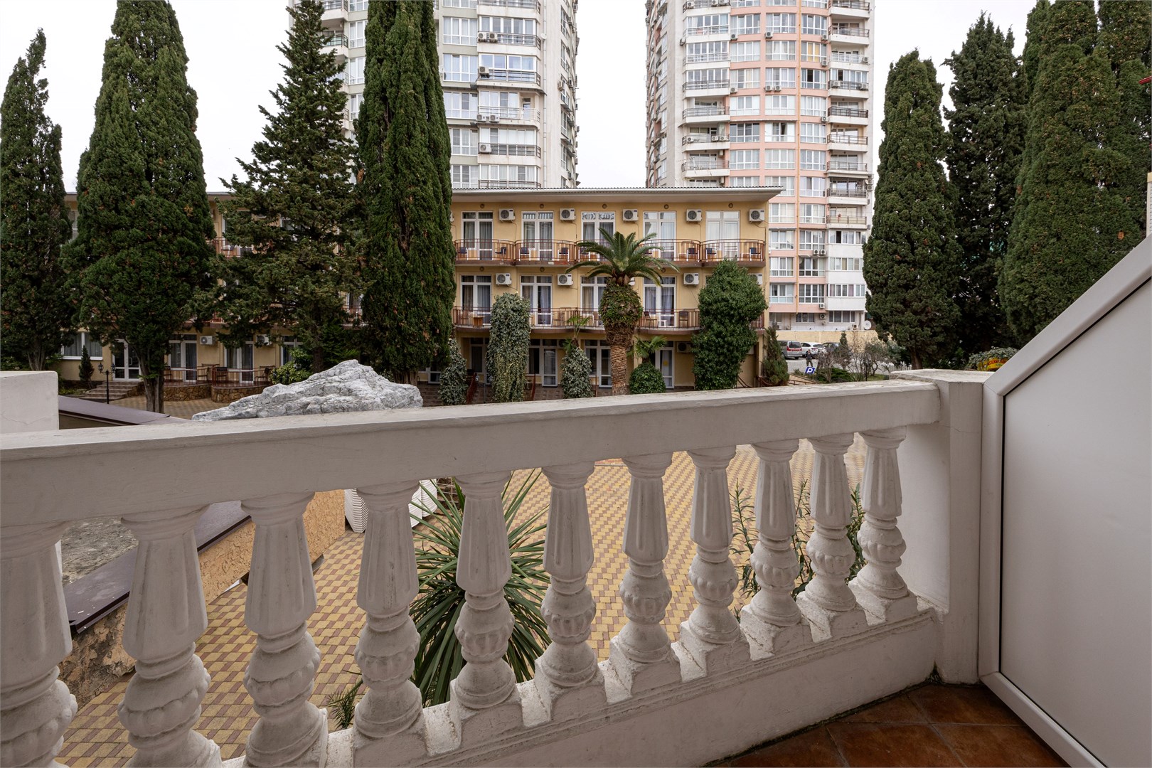 Комфорт с балконом в Kiparis Resort by Stellar