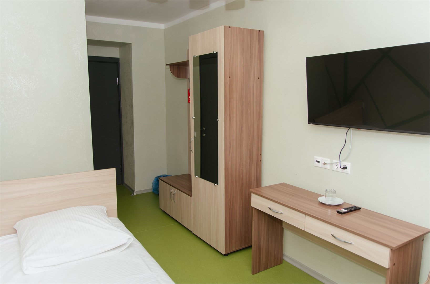 Одноместный улучшенный номер (корпус №1,1й этаж) в Exclusive palace