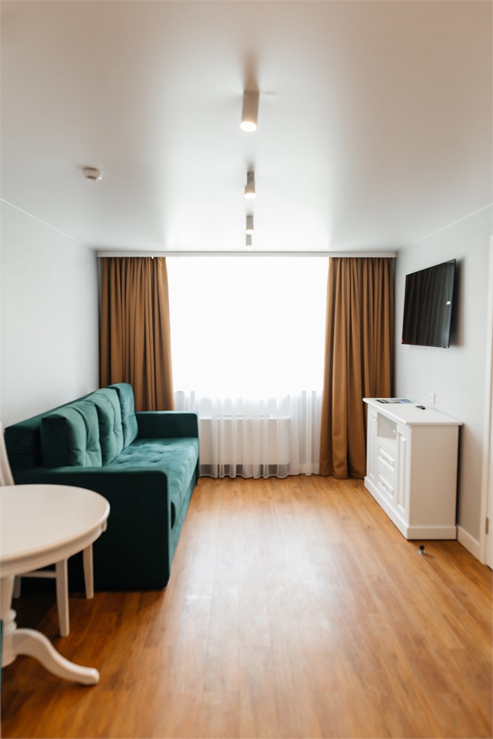 Люкс семейный 2-комнатный улучшенный корпус 1 в Azimut Здоровье Долина Нарзанов Кисловодск