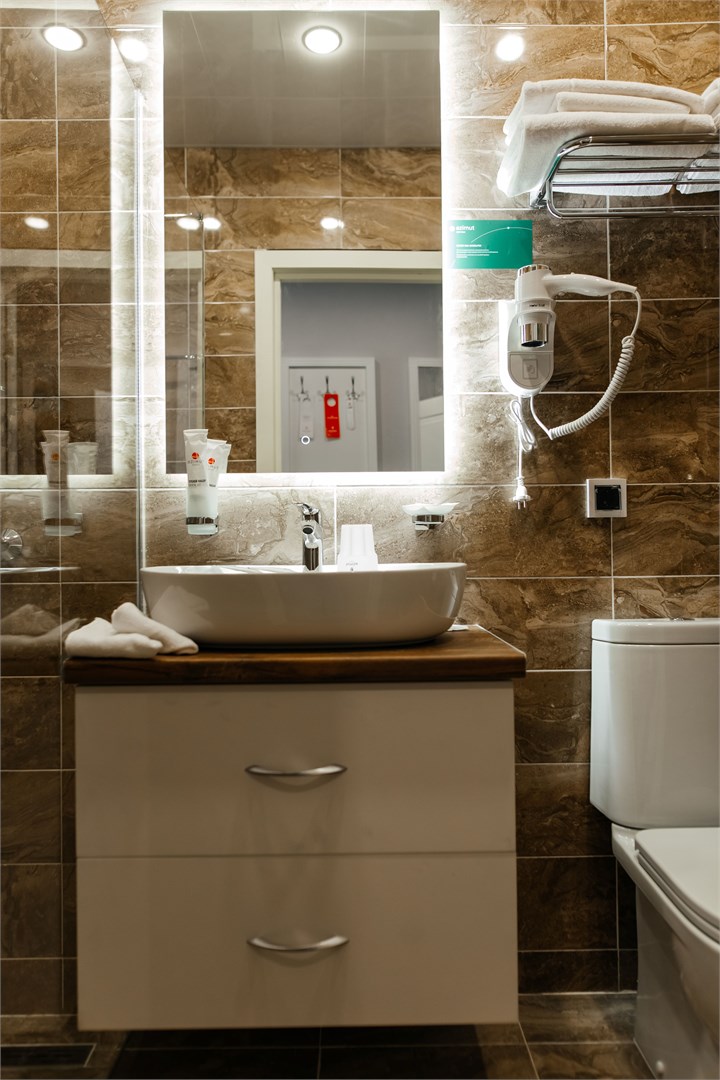 Стандарт 1-местный улучшенный с балконом № 202 корпус 2 в Azimut Здоровье Долина Нарзанов Кисловодск