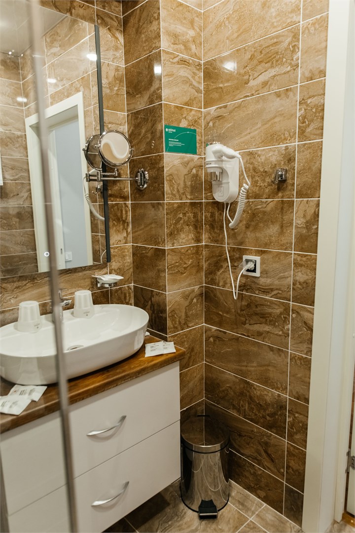 Комфорт улучшенный 2-местный без балкона (корпус 6) в Azimut Здоровье Долина Нарзанов Кисловодск