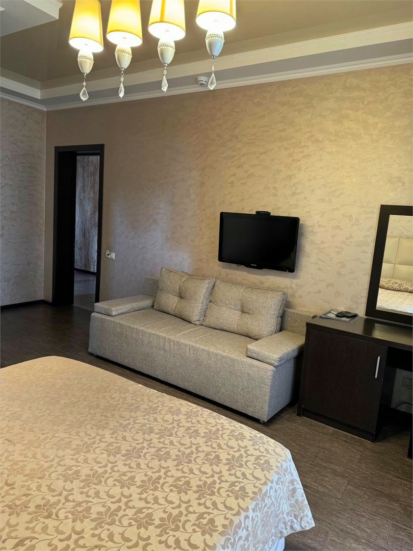 Четырехместный полулюкс с балконом в Dallas