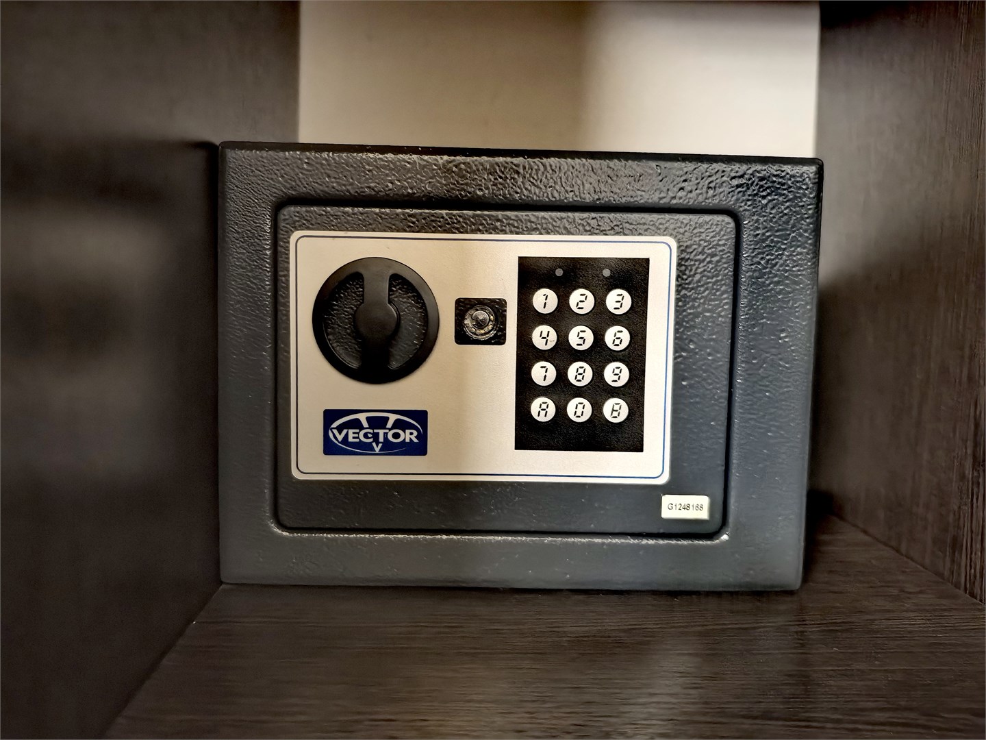 Четырехместный полулюкс с балконом в Dallas