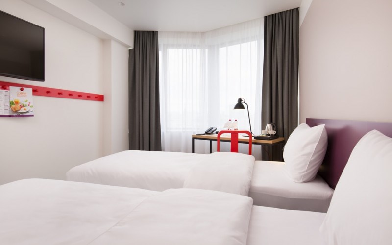 SMART Стандарт с двумя раздельными кроватями в Azimut Сити Отель Смоленская Москва