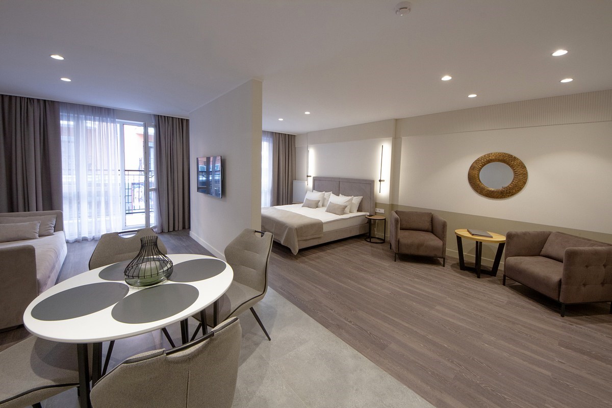 Апартаменты 4Кайф Alt Platz Apart - Центр города №13 в Happy Holidays Family Apartments