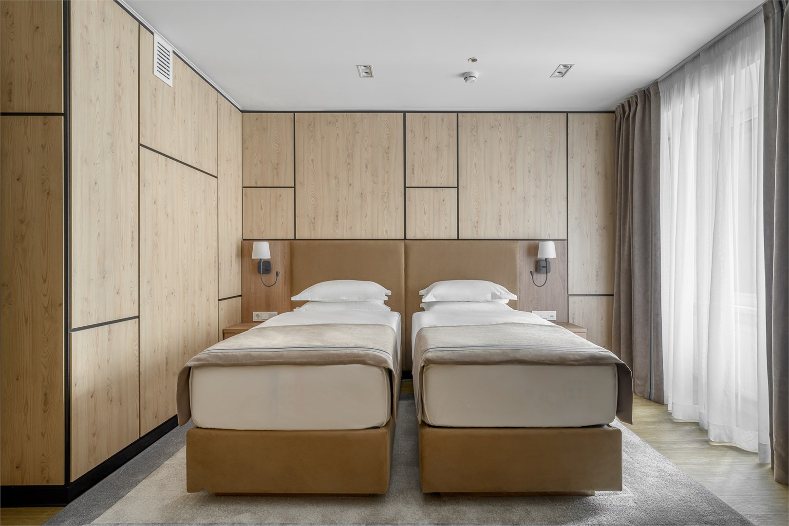 Улучшенный номер с двумя раздельными кроватями в Гранд Отель by LeePrime