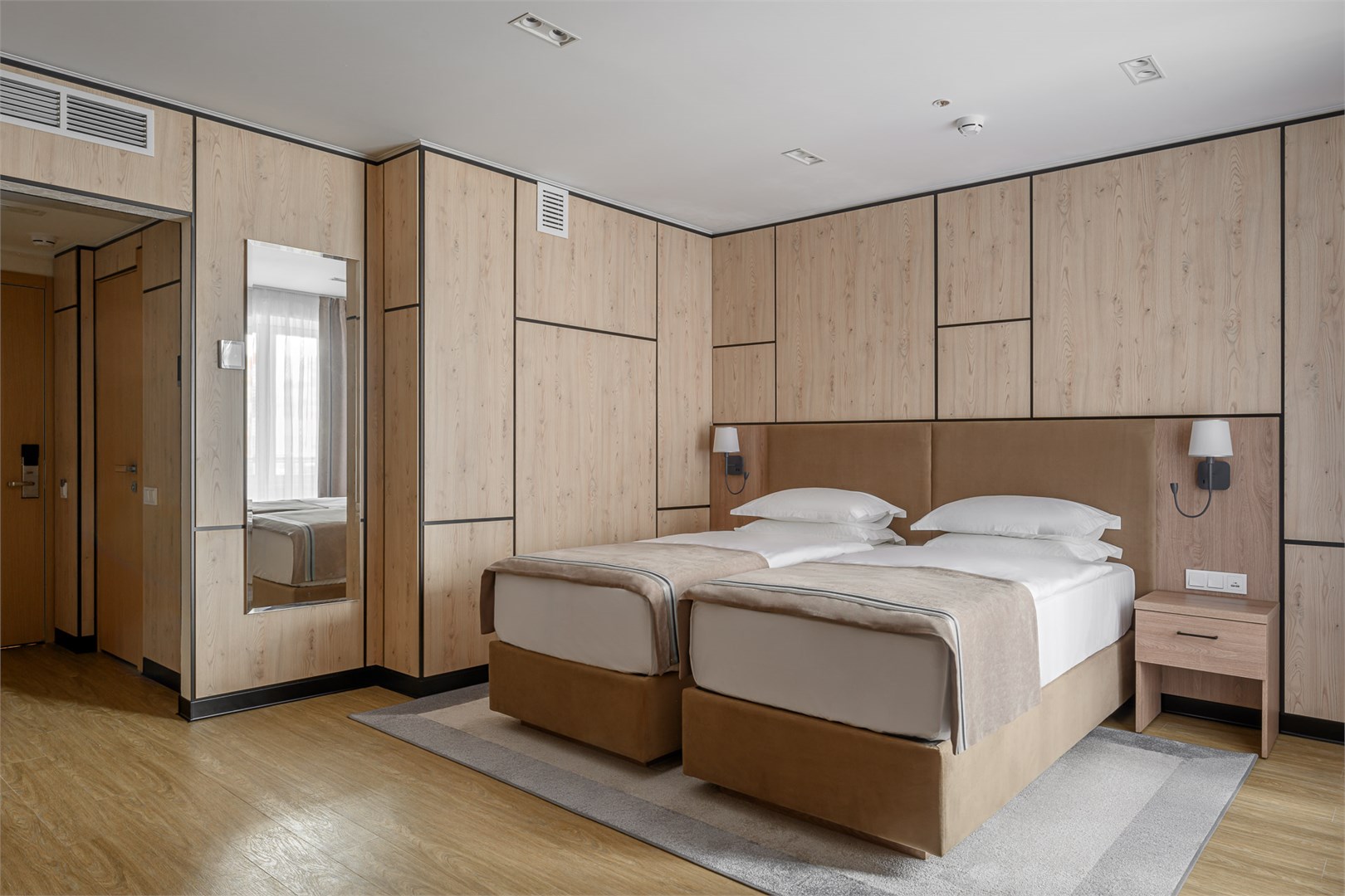 Улучшенный номер с двумя раздельными кроватями в Гранд Отель by LeePrime