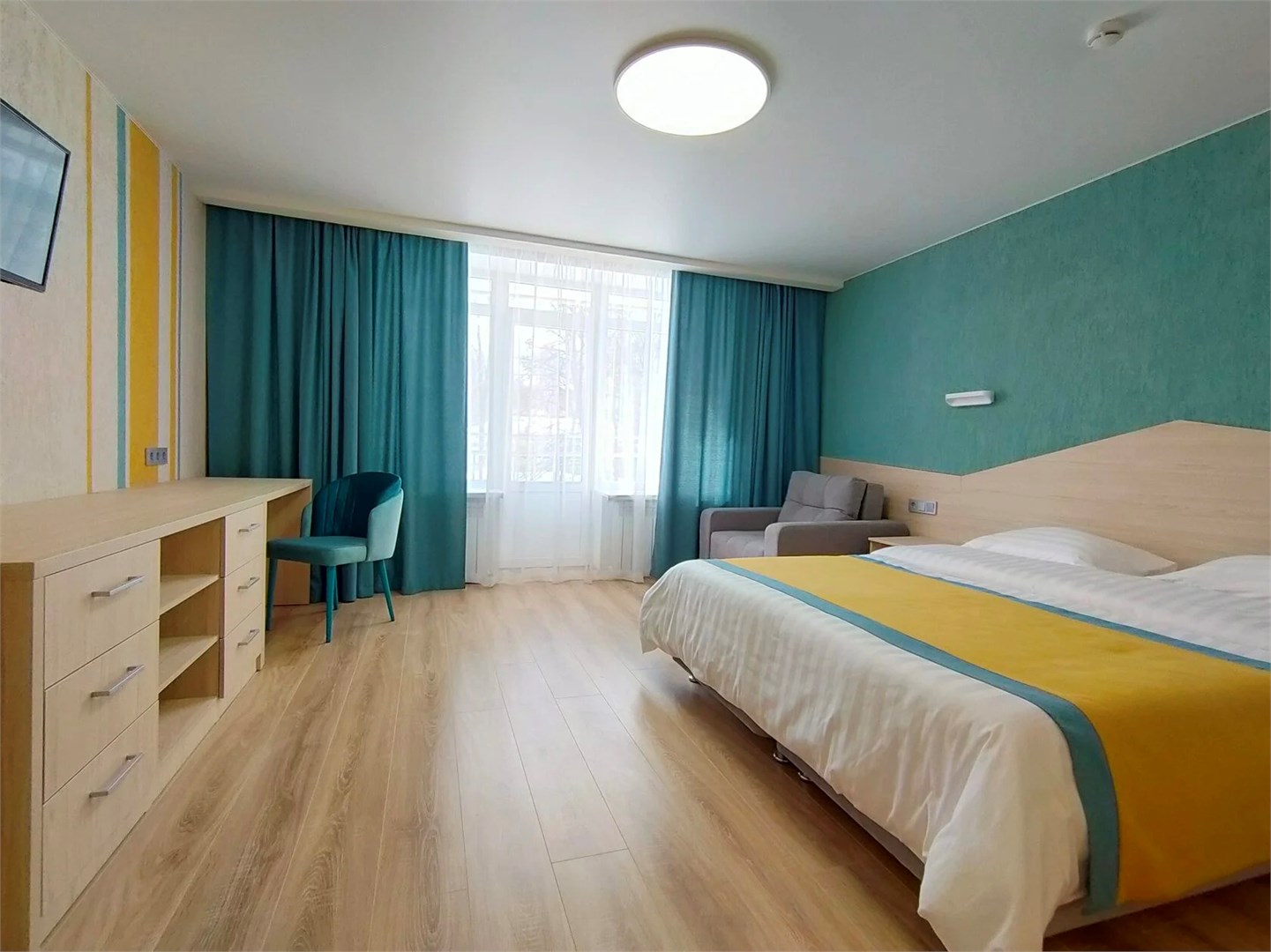 Люкс 2-комнатный (корпус "Светлый") в Хрустальная