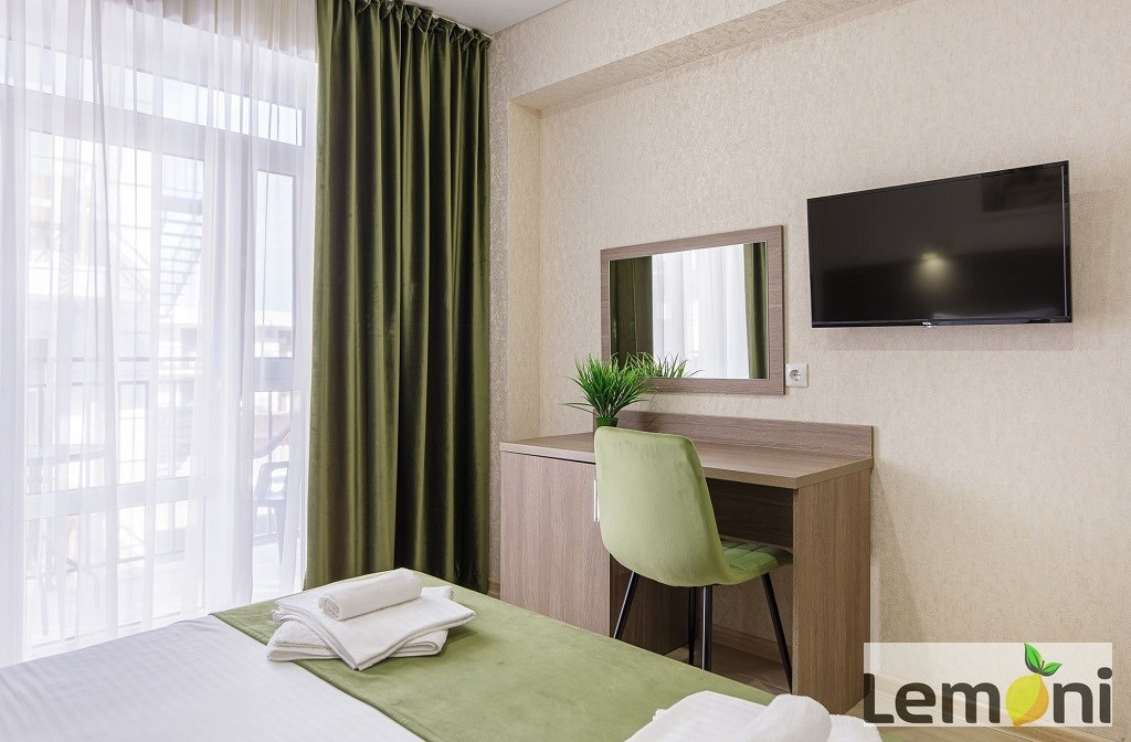 СТАНДАРТНЫЙ 4-Х МЕСТНЫЙ С БАЛКОНОМ в Лемони