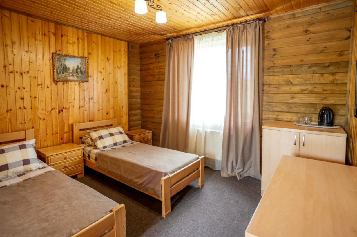 Двухместный стандарт с двумя односпальными кроватями, вид на горы в Горная слобода