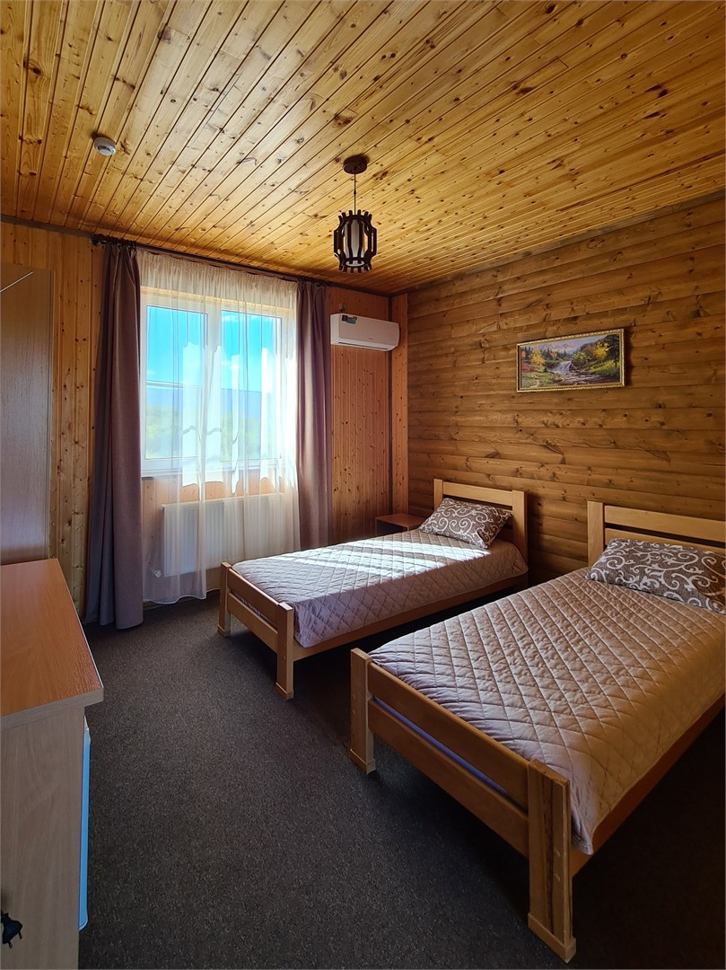 Двухместный стандарт с двумя односпальными кроватями, вид на горы в Горная слобода