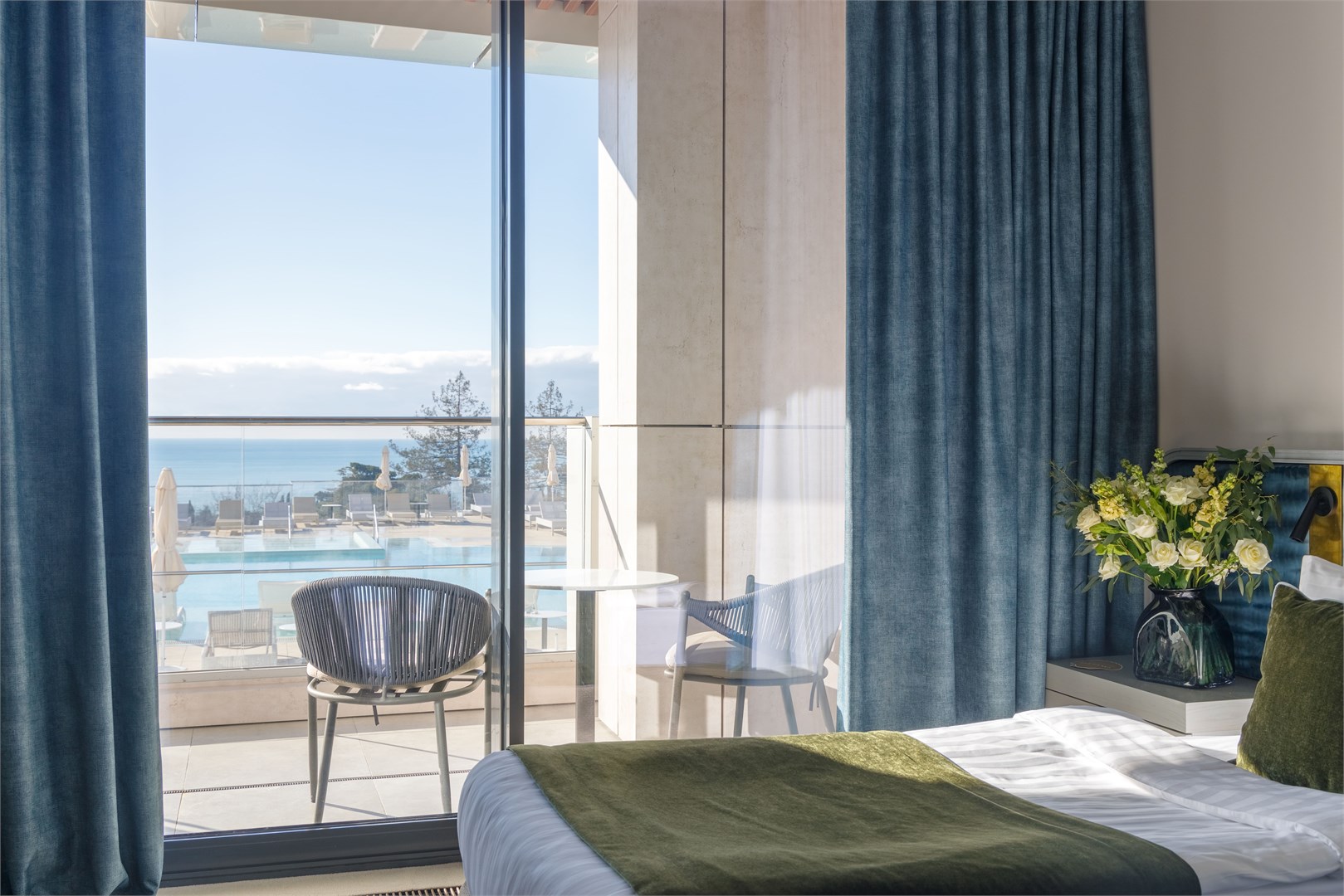 Фотография Стандарт Комфорт раздельные кровати с видом на море