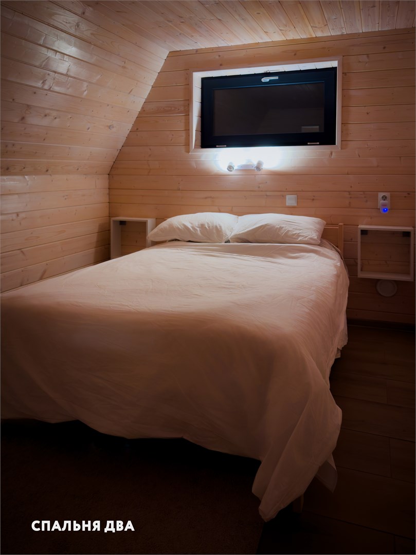 Шестиместный дом с банным чаном и сауной 50м от берега (6+1) в Карелия парк