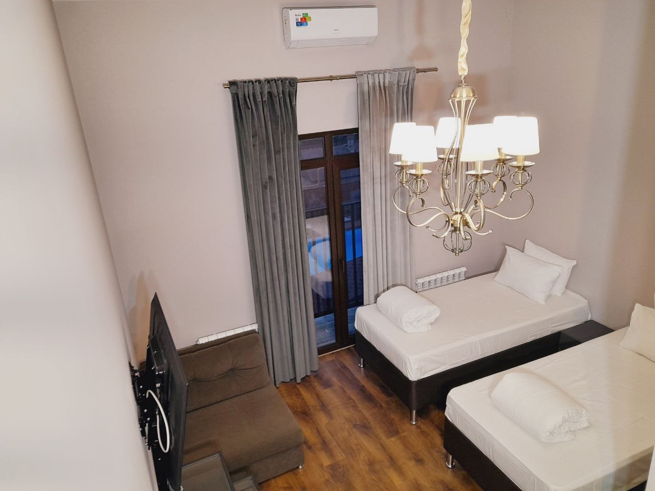 Улучшенный двухместный с балконом в Августин