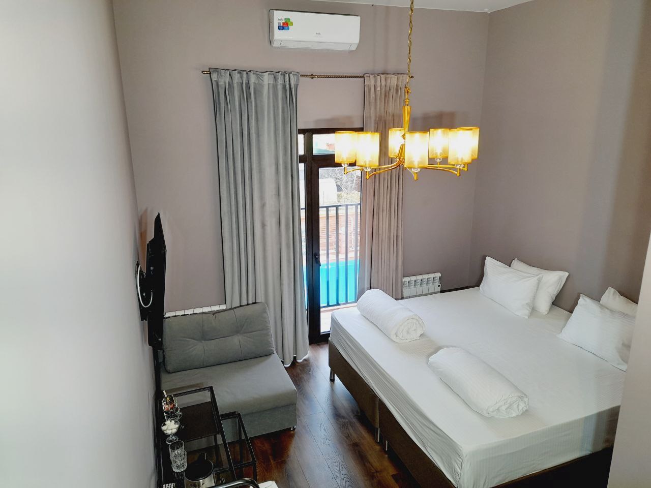 Улучшенный двухместный с балконом в Августин