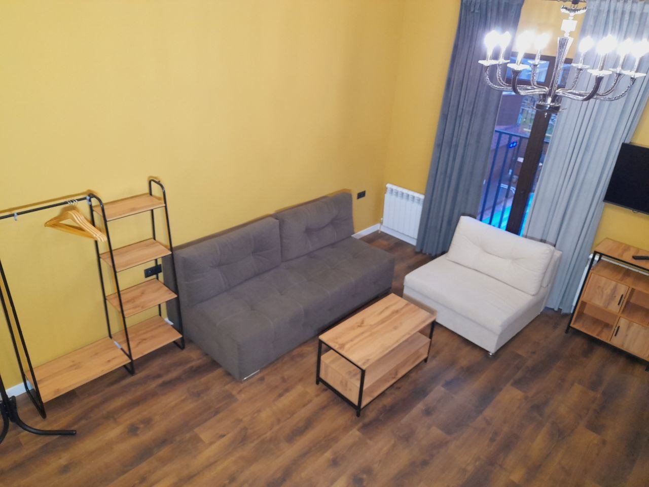 Улучшенный трехместный номер с балконом в Августин