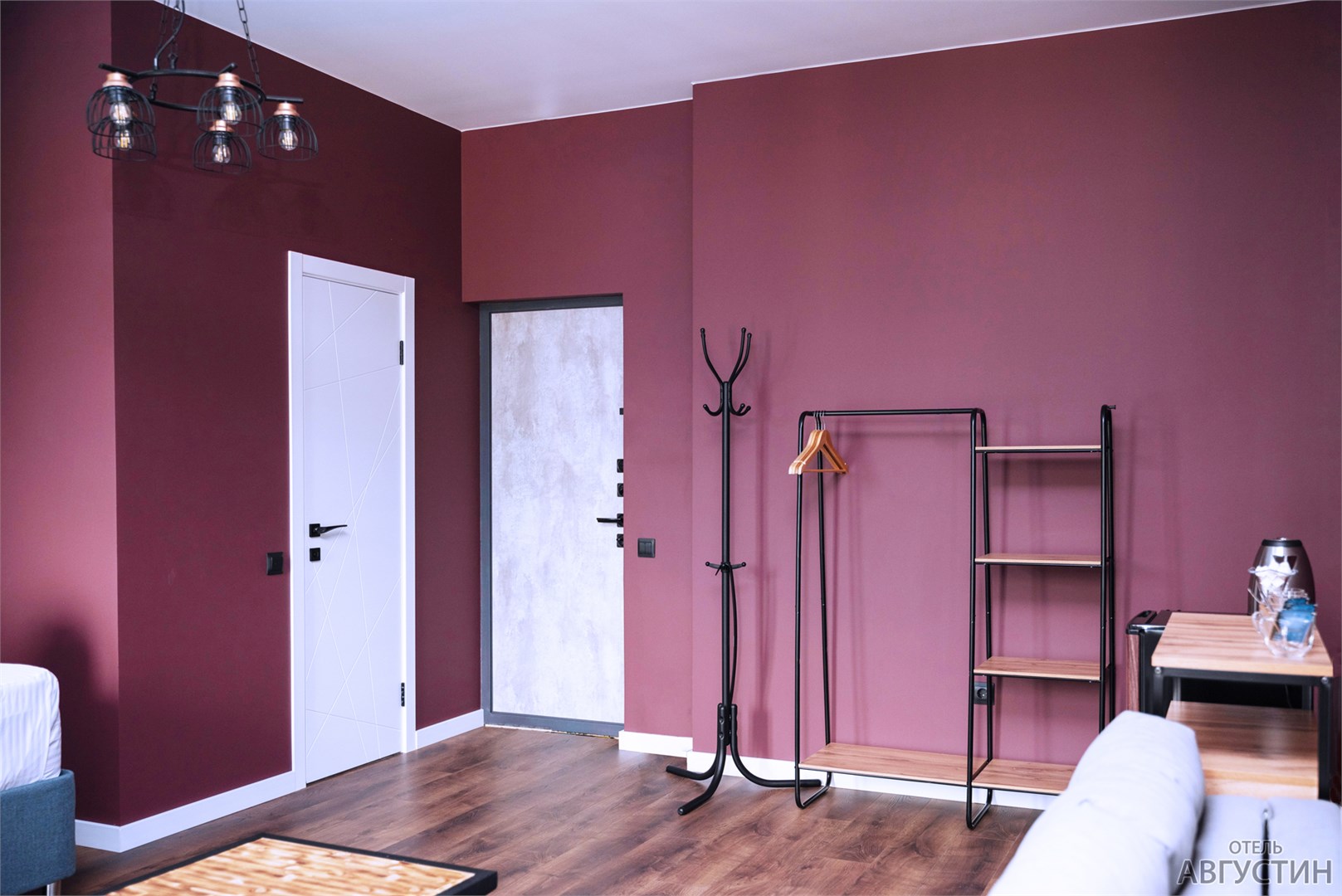 Джуниор сюит в Августин