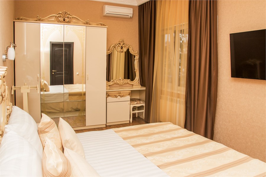 Суперлюкс с балконом в Zara