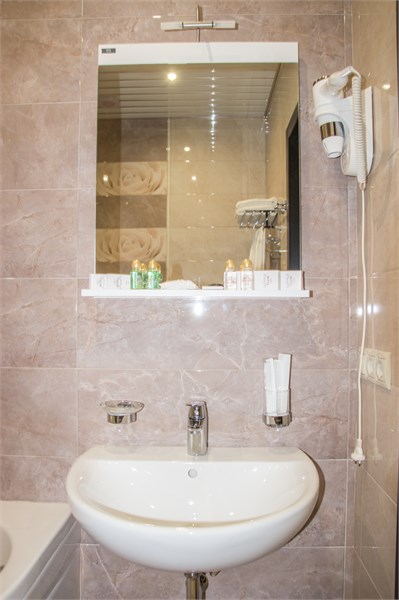 Суперлюкс с балконом в Zara