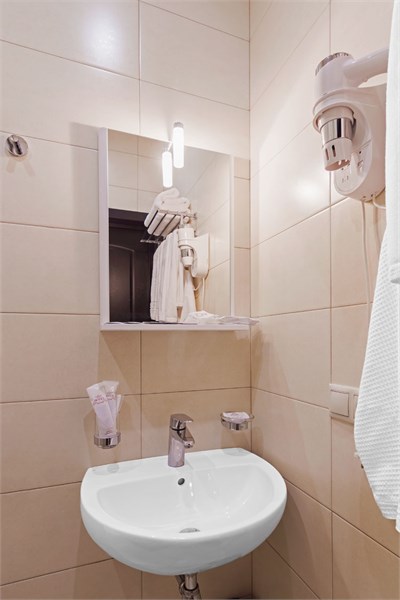 Стандартный двухместный номер с 1 кроватью или c 2 отдельными кроватями и балконом в Zara