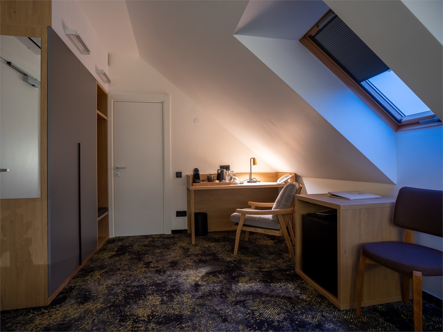 СУПЕРИОР МАНСАРДА с двуспальной кроватью, фото 1